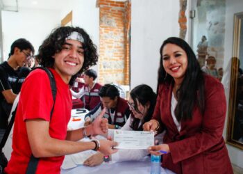Con Becas Quetzalcóatl, Tonantzin Fernández apuesta por el futuro de la juventud