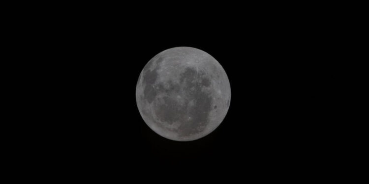 Artemis II hace historia con el regreso humano a la órbita lunar en más de medio siglo