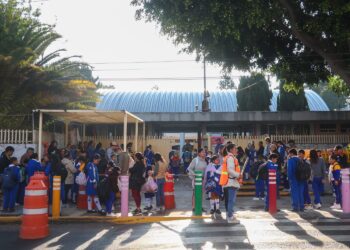 Más de 2 millones de estudiantes regresan a clases en Puebla tras vacaciones de Semana Santa