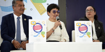 Presentan en la BUAP libro de metodología que impulsa a jóvenes a iniciarse en la investigación