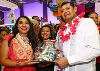 Tonantzin Fernández fortalece a San Pedro Cholula en el Tianguis Turístico 2026