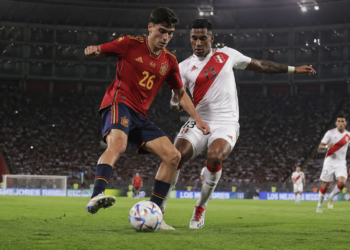 Fiebre por el España vs Perú: arranca preventa con miles en fila virtual