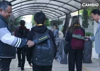Arranca operativo de revisión de mochilas con barras detectoras de metales en el CENHCH