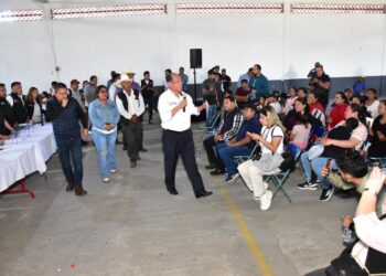 Gobierno de Puebla da seguimiento a obras y servicios en municipios para mejorar calidad de vida