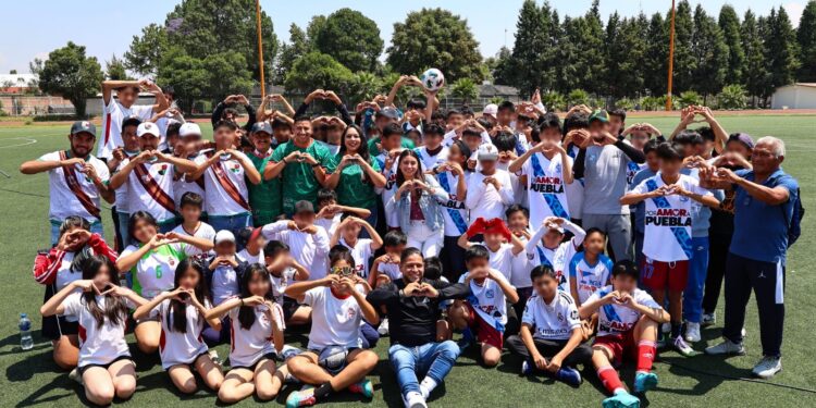 Impulsa Tonantzin Fernández el talento deportivo con las Becas Xelhua 2026