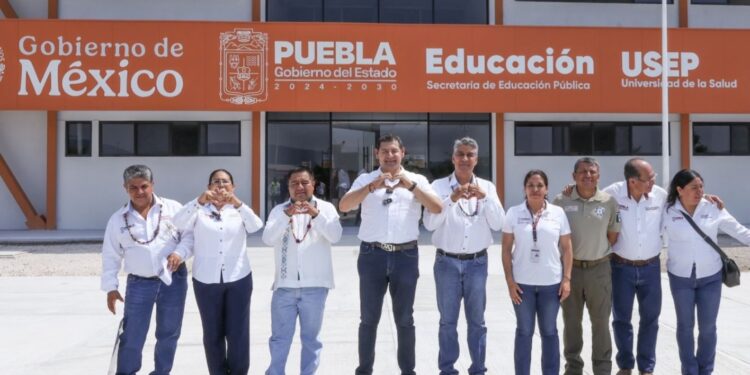 Educación y salud para todas y todos con USEP Tepexi: Armenta Mier