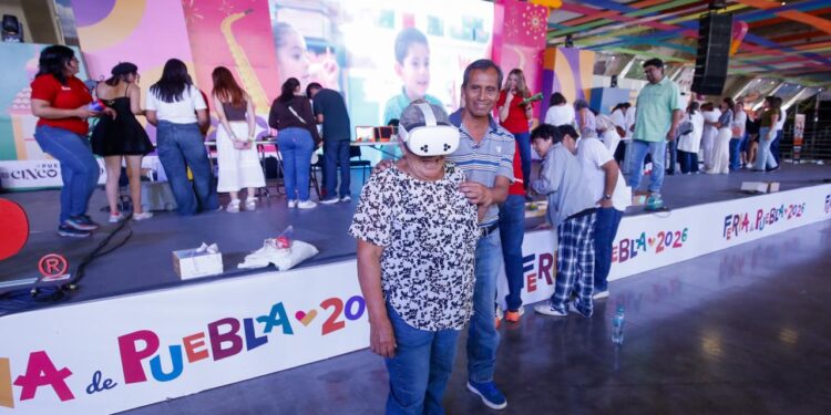 En su día 11, la Feria de Puebla, se mantiene como escaparate regional