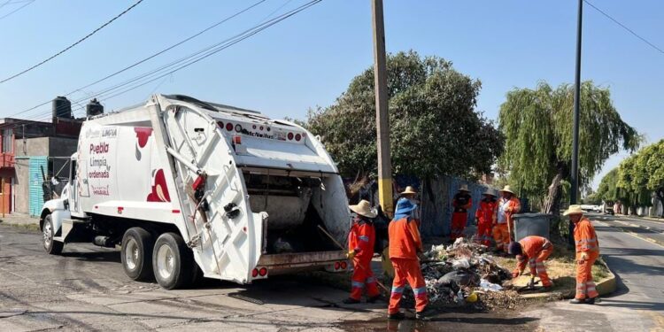 Armenta ordena supervisar recolección de basura y dialogar con Ayuntamiento de Puebla