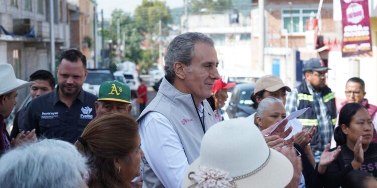 Impulsa Pepe Chedraui obras de pavimentación en la colonia El Salvador