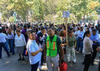 Puebla participa en el Primer Simulacro Nacional de Sismo 2026 con evacuaciones en edificios públicos