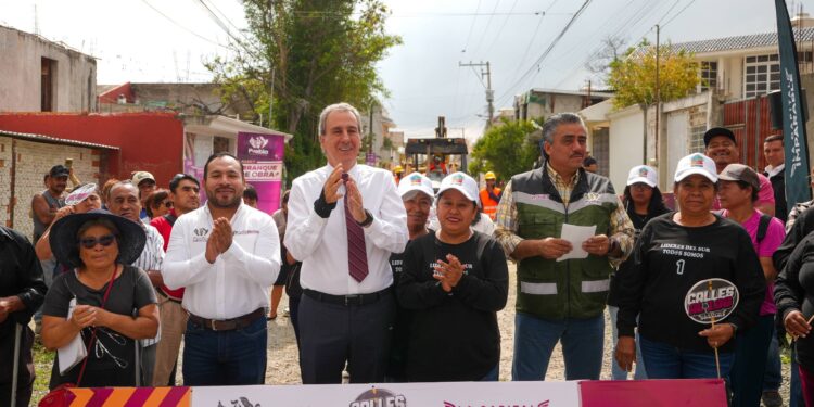 Arranca Pepe Chedraui obras de pavimentación en la colonia Ampliación Constitución Mexicana