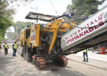 Supervisa Pepe Chedraui avances del Tren Capitalino de Pavimentación en bulevar Xonaca