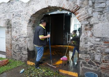 Gobierno de Pepe Chedraui despliega atención en el Centro Histórico; las lluvias dejaron únicamente daños materiales