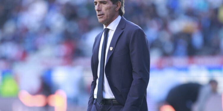 Guillermo Almada dirigirá al América tras su paso por Santos y Pachuca