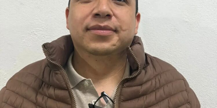 Reo acusado de secuestro se fuga durante traslado en Amozoc