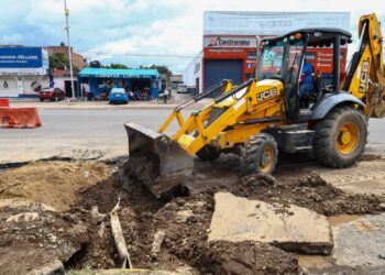 Atiende Gobierno de San Pedro Cholula hundimiento provocado por colapso de colector pluvial