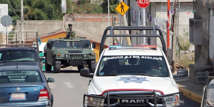 Órdenes de gobierno intensifican operativos en mercados y juntas auxiliares
