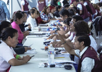 Avanza entrega de tarjetas de la Beca Rita Cetina en la Arena BUAP; concluirá el 26 de junio
