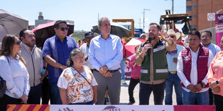 Con #CallesAl100 Pepe Chedraui impulsa trabajos de pavimentación en la Junta Auxiliar de Santo Tomás Chautla
