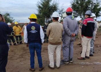 Evacúan a pobladores por fuga de gas LP en Tlalancaleca; investigan posible toma clandestina