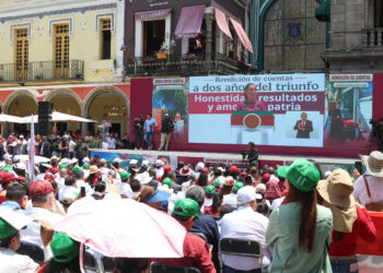 Más de 37 mil poblanos siguieron mensaje de Claudia Sheinbaum desde el Zócalo de Puebla