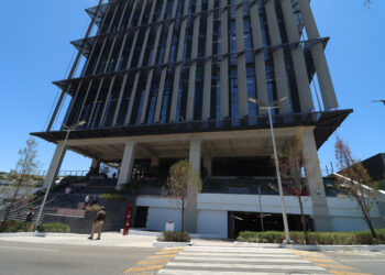 Nueva sede de Finanzas enfrenta filtraciones a un mes de su apertura