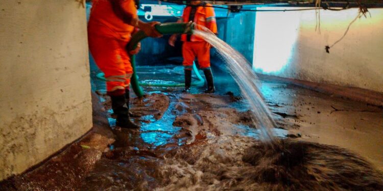 Gobierno de Pepe Chedraui efectuó labores de lavado en el Puente de Bubas