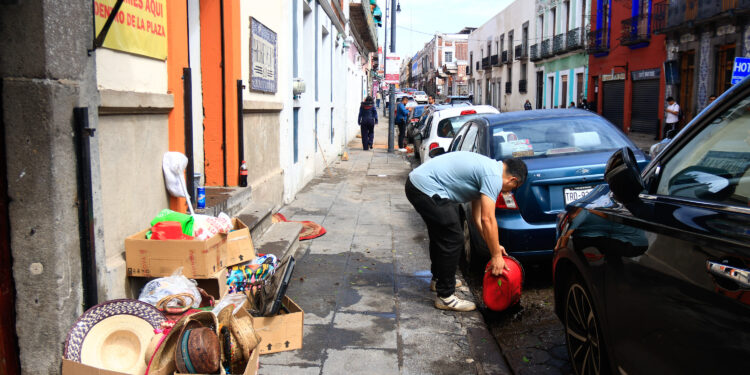 Gobernador Armenta anuncia apoyos de hasta 100 mil pesos para comerciantes afectados por inundaciones