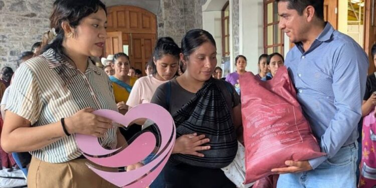 SEDIF amplía entrega de apoyos funcionales y alimentarios en municipios de Puebla
