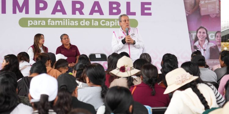 Entrega Pepe Chedraui 3 mil apoyos alimentarios en San Andrés Azumiatla