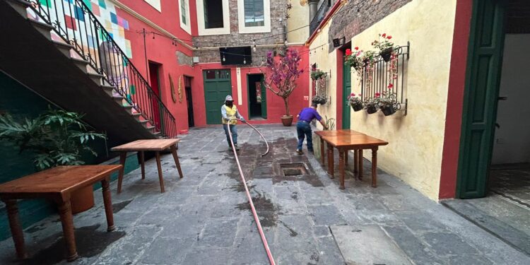 Gobierno de Pepe Chedraui mantiene atención permanente a zonas afectadas por lluvias en el Centro Histórico