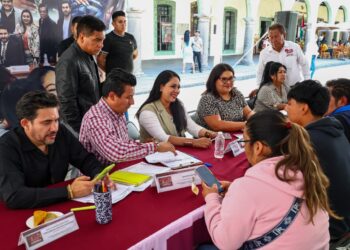 Tonantzin Fernández encabeza jornada de atención ciudadana