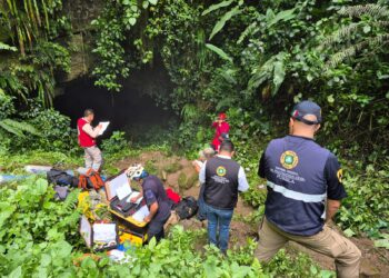 Continúan labores de rescate en gruta de Cuetzalan; recuperan el cuerpo de una de las víctimas