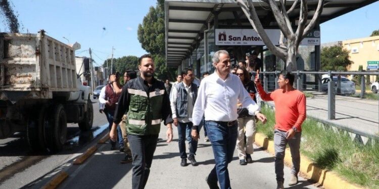 Arranca Pepe Chedraui rehabilitación vial del Bulevar Héroes del 5 de Mayo con el Tren Capitalino de Pavimentación