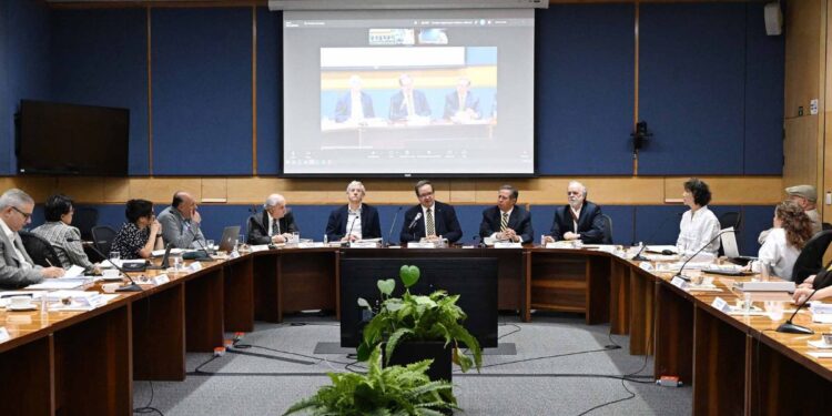 UNAM instala Comisión Técnica para la revisión del examen de admisión