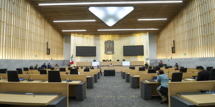 Comisión del Congreso avala reformas sobre regidurías, elección judicial y perspectiva de género en Puebla