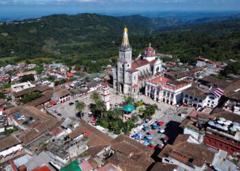 Turismo reforzará supervisión de operadores en Cuetzalan tras accidente en grutas