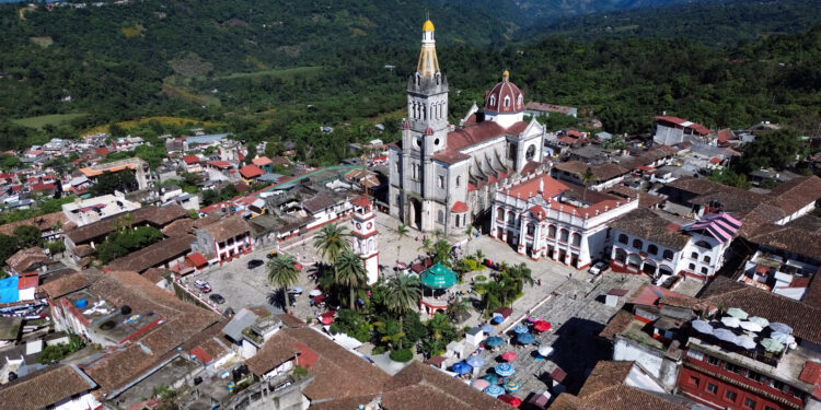 Turismo reforzará supervisión de operadores en Cuetzalan tras accidente en grutas