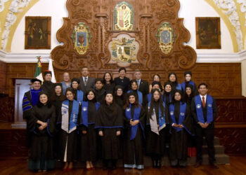 Se gradúan 21 especialistas del Posgrado en Ciencias Microbiológicas de la BUAP; 90 % de la generación son mujeres