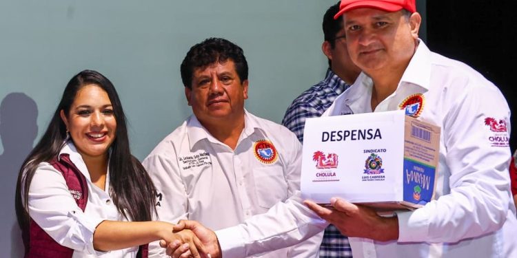 Reafirma Tonantzin Fernández su compromiso con la base trabajadora de San Pedro Cholula