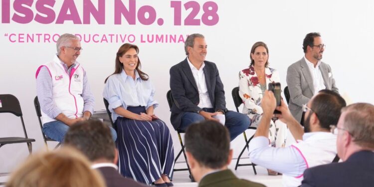 Colocan MariElise Budib y Pepe Chedraui primera piedra de LUMINA