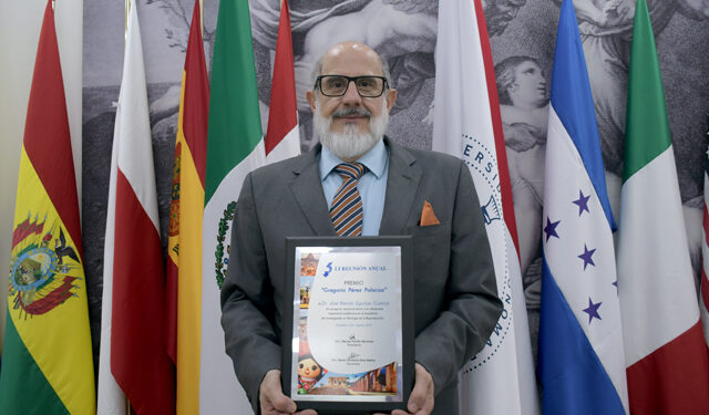 Recibe investigador BUAP premio “Gregorio Pérez Palacios”