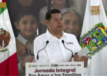 Armenta destaca aumento de recursos para obra comunitaria y asegura que “se honra la palabra”