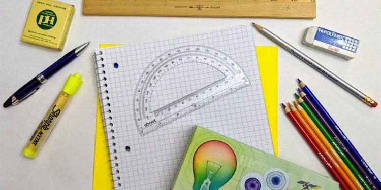 Cuida tu economía en el regreso a clases con estos consejos de un académico IBERO Puebla