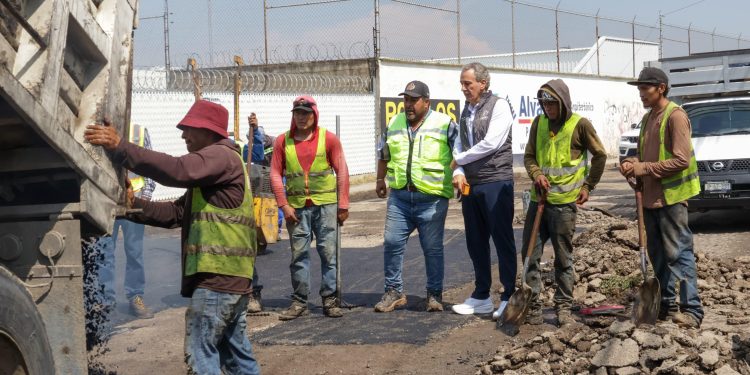 Con resultados, Gobierno de Pepe Chedraui avanza con la Campaña Capitalina Bacheando Puebla
