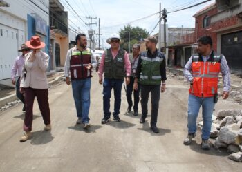 Supervisa Gobierno de Pepe Chedraui trabajos de rehabilitación vial en San Felipe Hueyotlipan