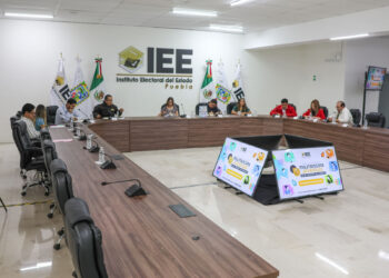 IEE abre espacio al diálogo entre juventudes de partidos políticos en Puebla