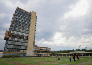 Crisis de la UNAM exhibe los límites de la IA en los exámenes
