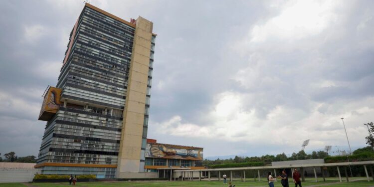 Crisis de la UNAM exhibe los límites de la IA en los exámenes