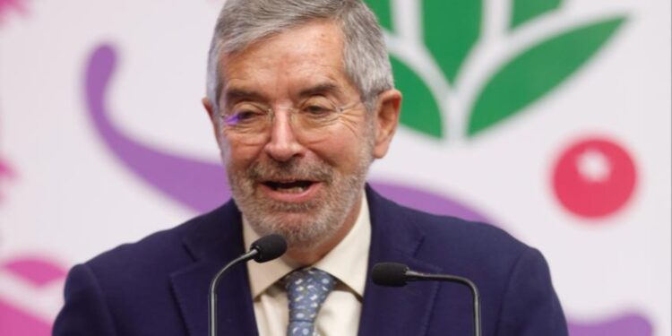 La trayectoria de Juan Ramón de la Fuente: de médico a rector de la UNAM y diplomático